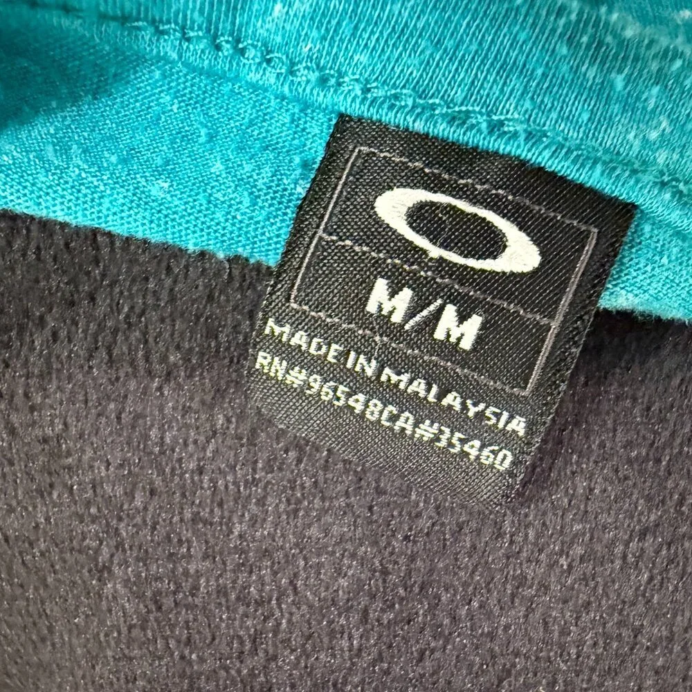 Oakley Shirt Women's Medium Blue Top - Picture 8 of 8